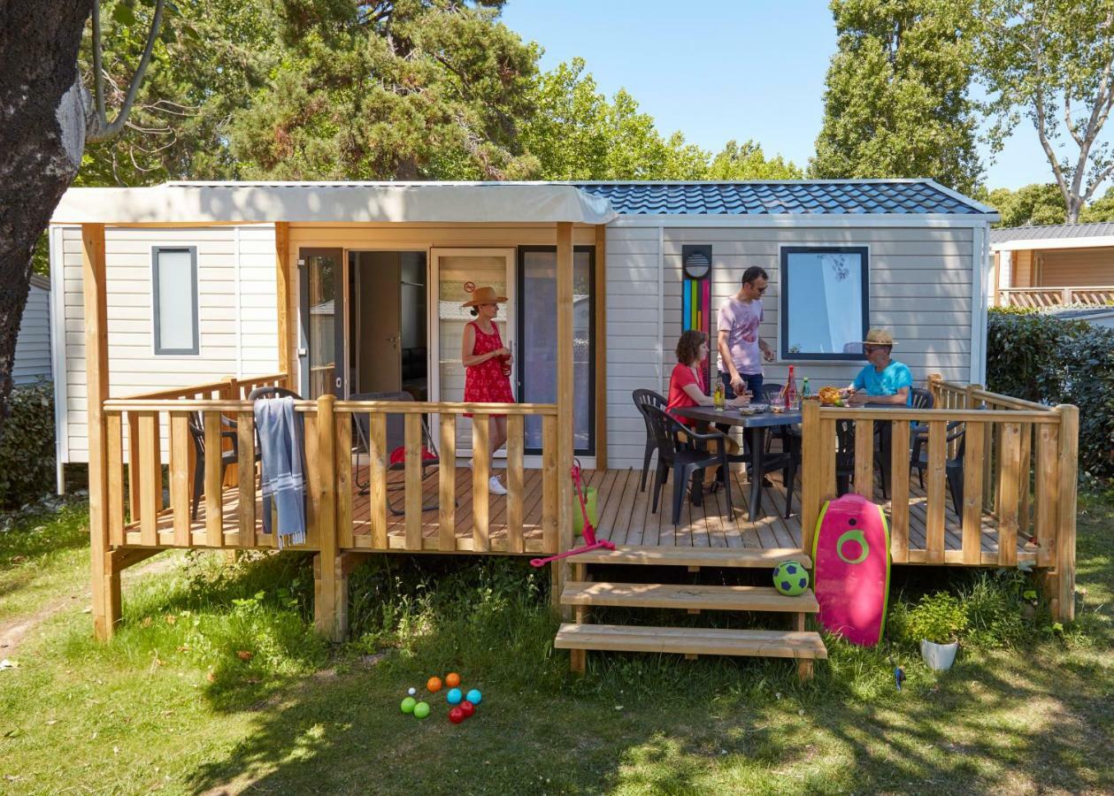 Camping Village Parisien Varreddes Exteriör bild